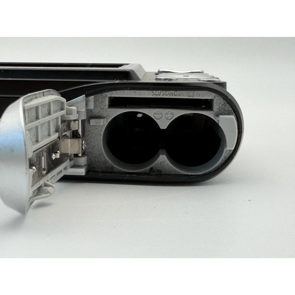 GE Digital‎ Camera WM1050 10.1 MP 5x Optical Zoom Tested, Working